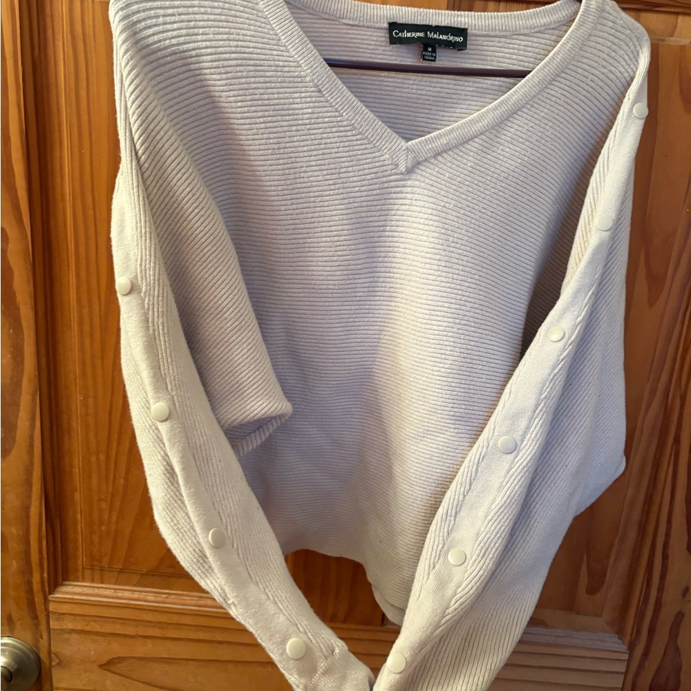 Cologne Malabrigo Women's V-Neck Sweater in Cream